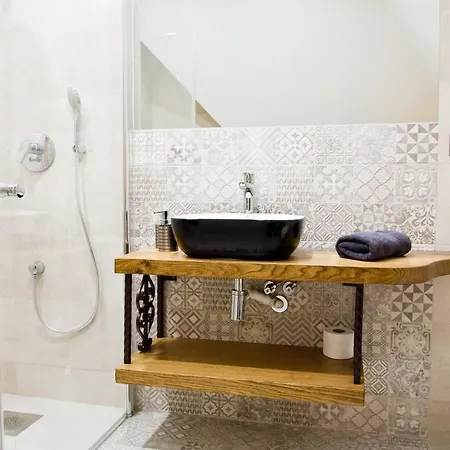 Mocarnego Шале *