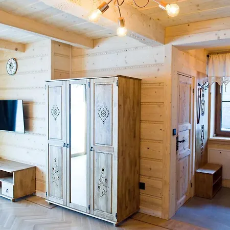 Mocarnego Alpesi faház *